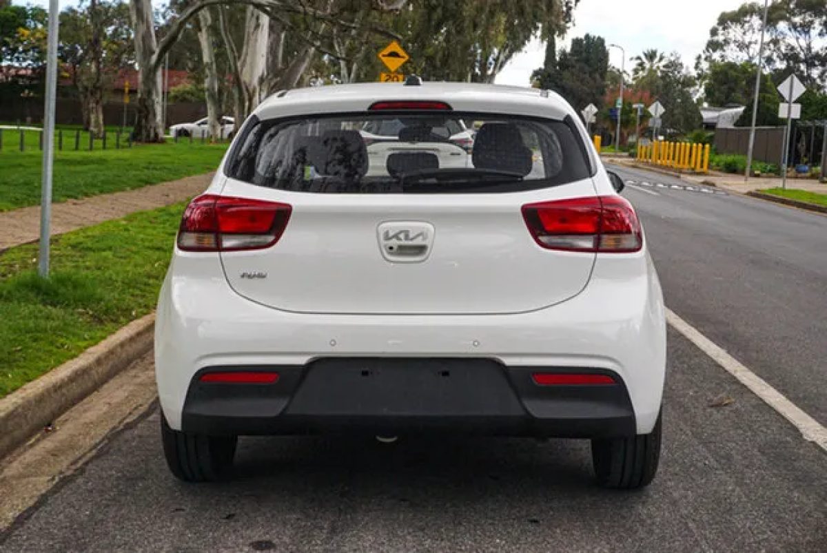 2023 Kia Rio YB MY23 S White 6 Speed Automatic Hatchback
