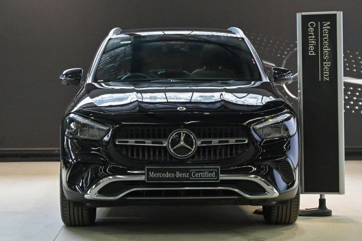 2025 Mercedes-Benz GLA-Class GLA250 e with EQ hybrid technology Auto