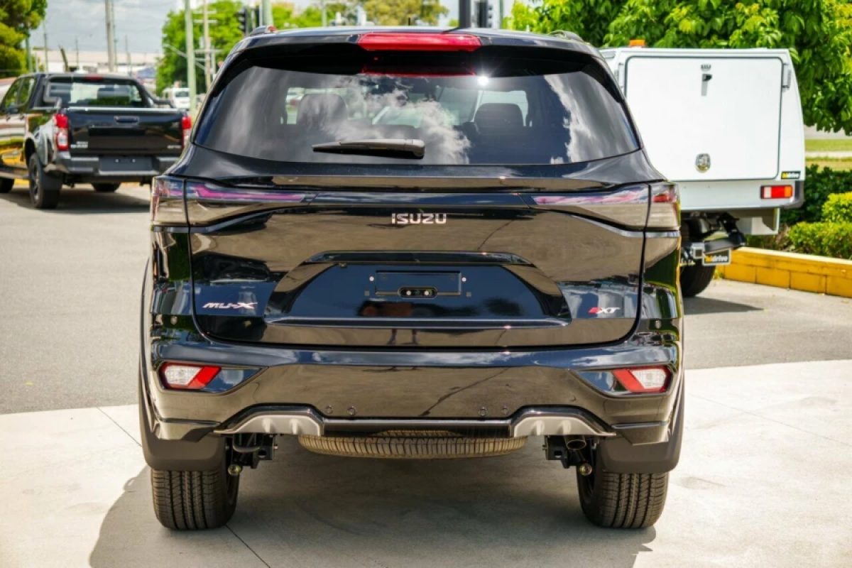 New 2026 Isuzu MU-X X-TERRAIN 4X4 Dual Range