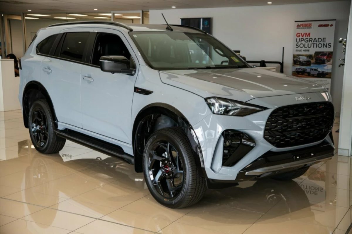 2026 Isuzu MU-X X-TERRAIN 4X4 Dual Range
