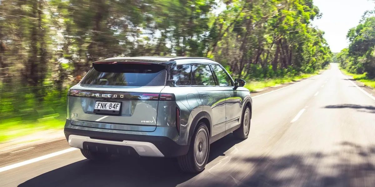 NEW JAECOO SUPER HYBRID TAKES THE TOP SPOT IN THE UK.