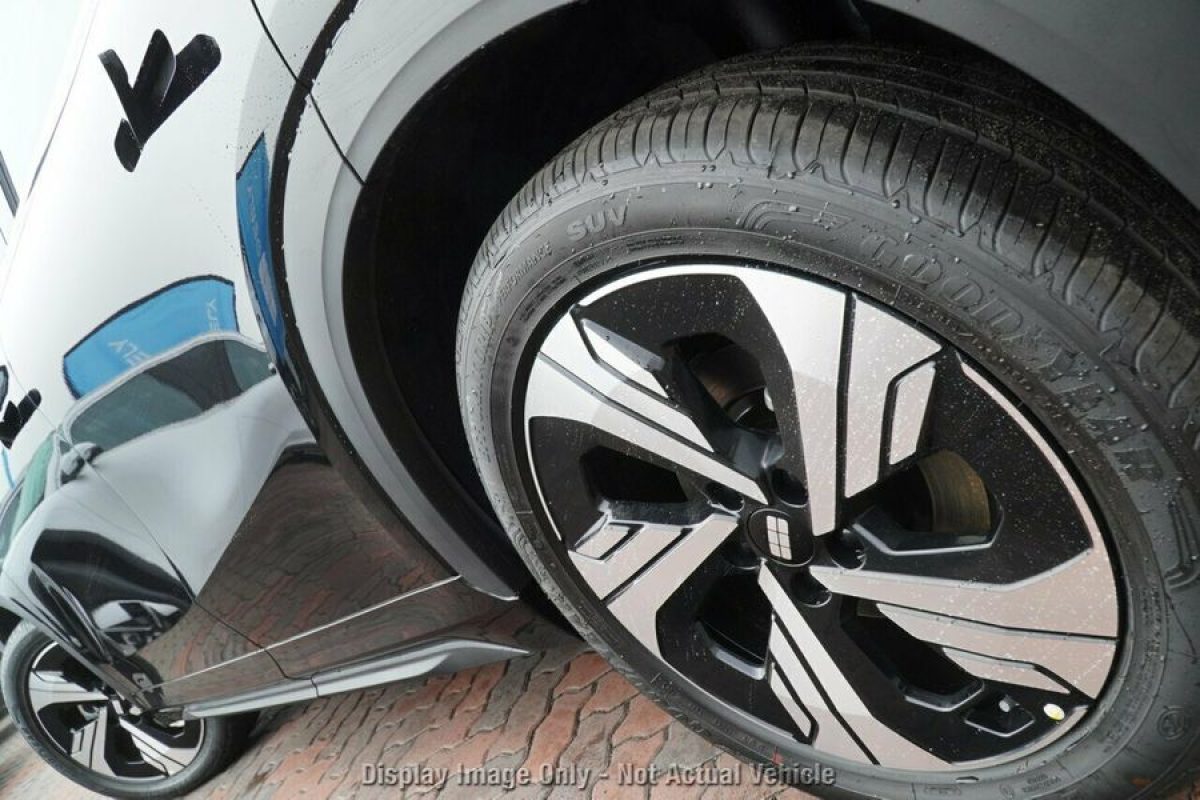 2026 Geely EX5 Wagon (Shadow Black)
