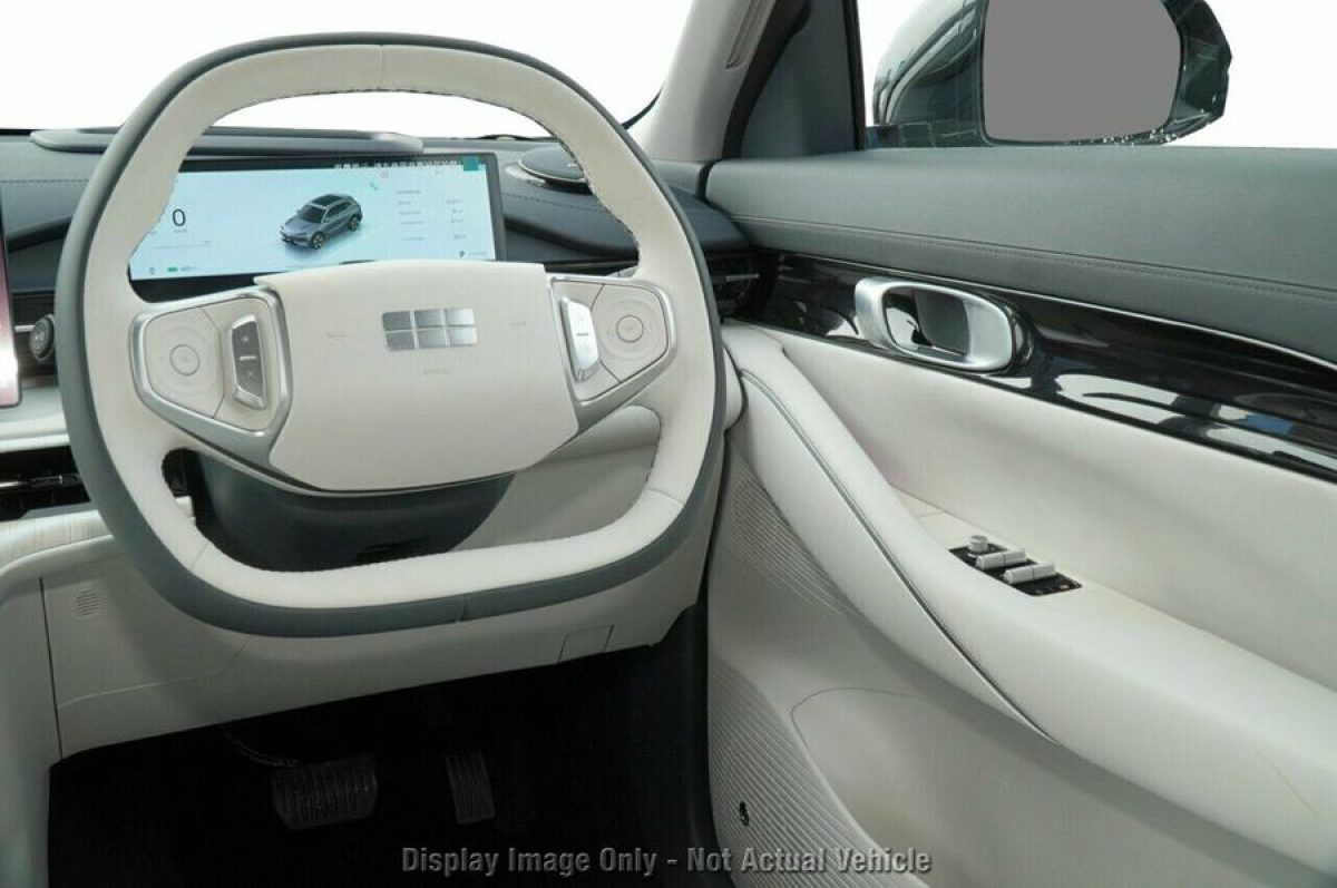 2026 Geely EX5 Wagon (Shadow Black)