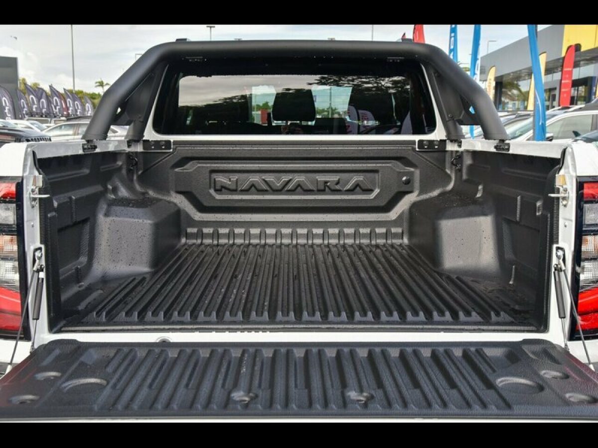 2026 Nissan Navara PRO-4X Pick-up Super 4WD Utility (Glacier White) Demo Car