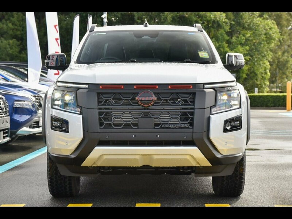 2026 Nissan Navara PRO-4X Pick-up Super 4WD Utility (Glacier White) Demo Car