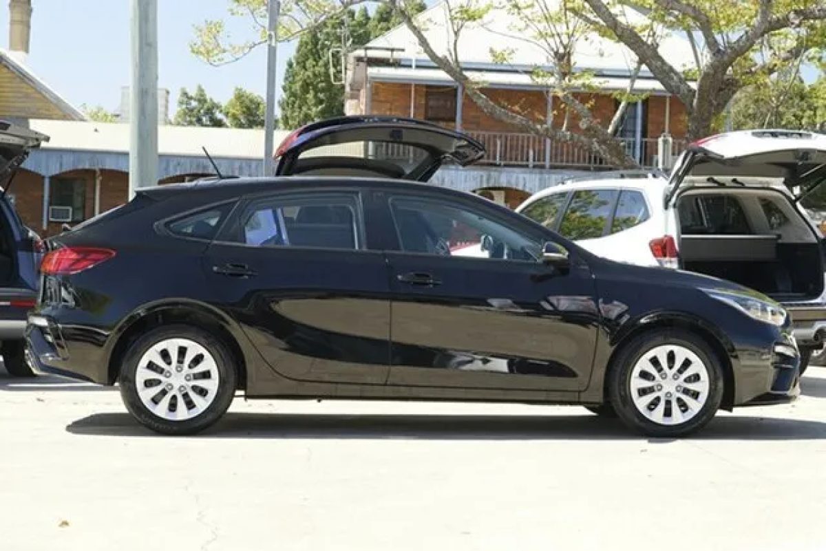 2019 Kia Cerato BD MY20 S Black 6 Speed Sports Automatic Hatchback