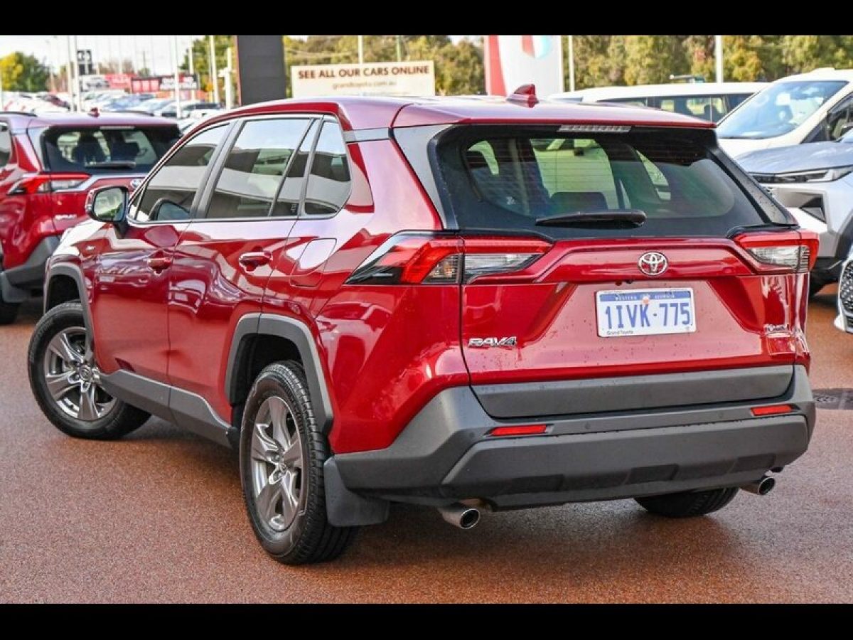 2025 Toyota RAV4 GX 2WD