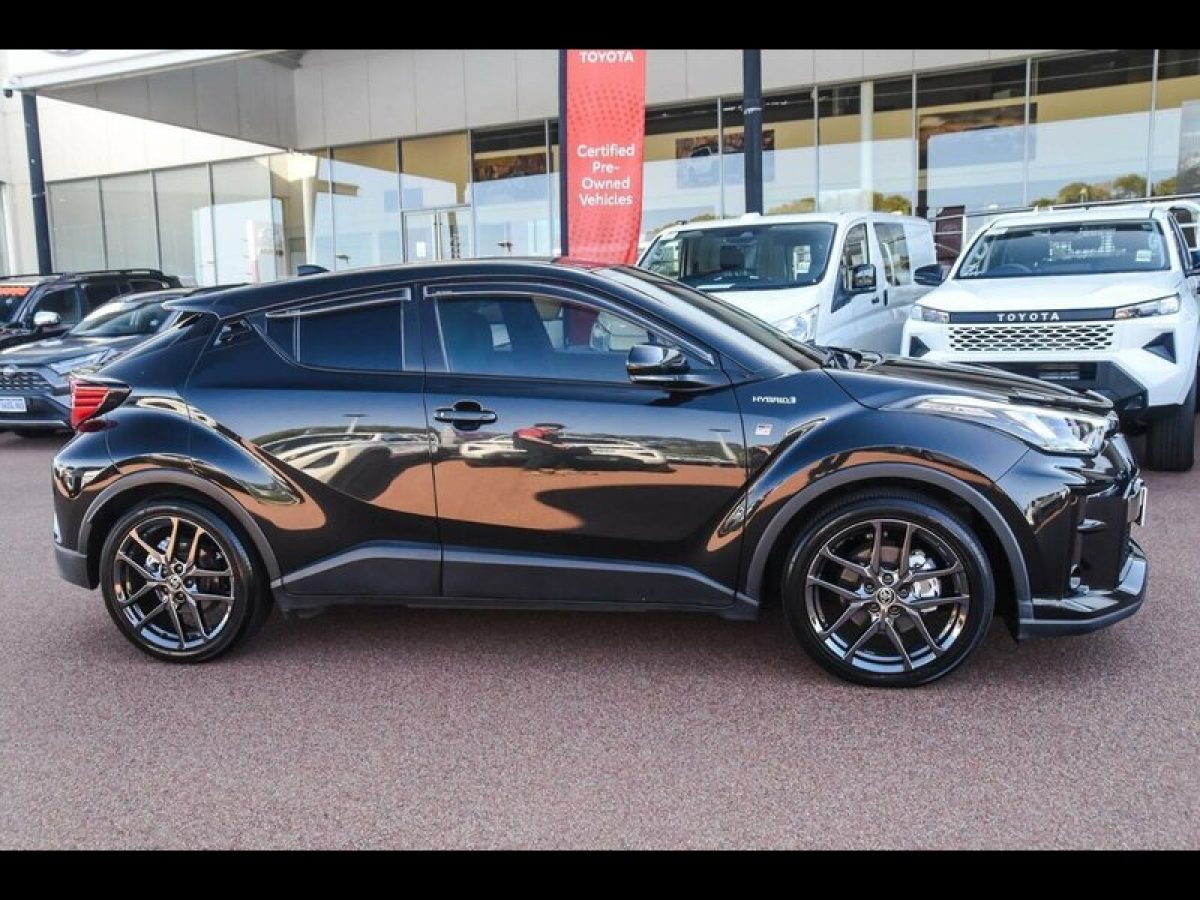 2022 Toyota C-HR GR E-CVT 2WD Sport Wagon (Ink) Used Car