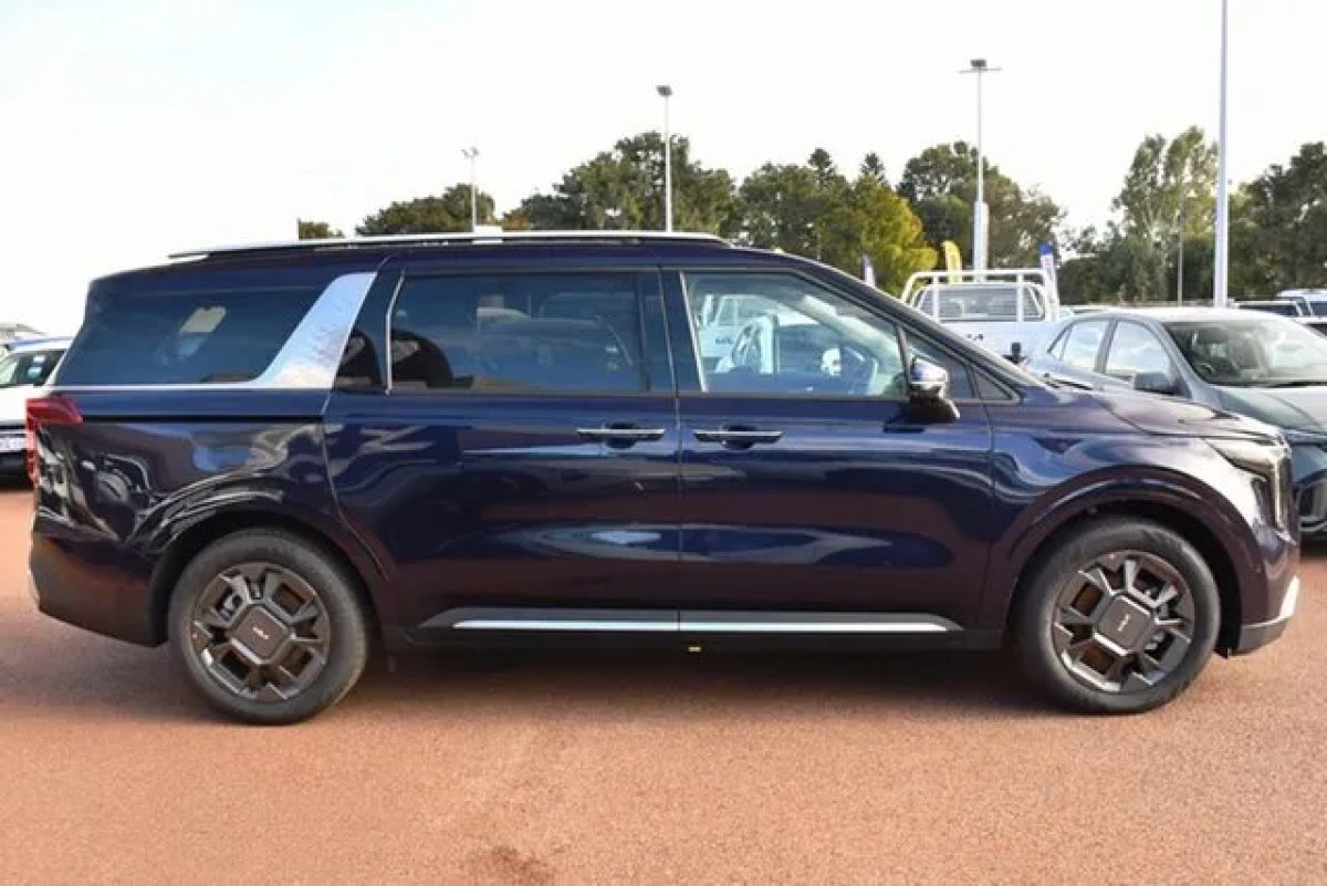 2026 Kia Carnival KA4 PE MY27 GT-Line HEV Deep Chroma Blue 6 Speed Sports Automatic Wagon Hybrid