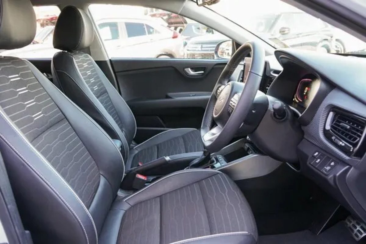 2025 Kia Stonic YB MY25 GT-Line DCT FWD Snow White Pearl 7 Speed Sports Automatic Dual Clutch Wagon