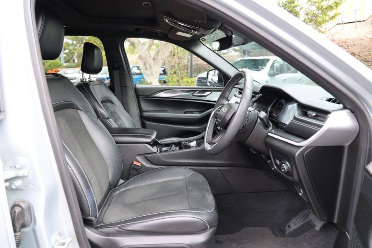2022 Jeep Grand Cherokee L Night Eagle WL