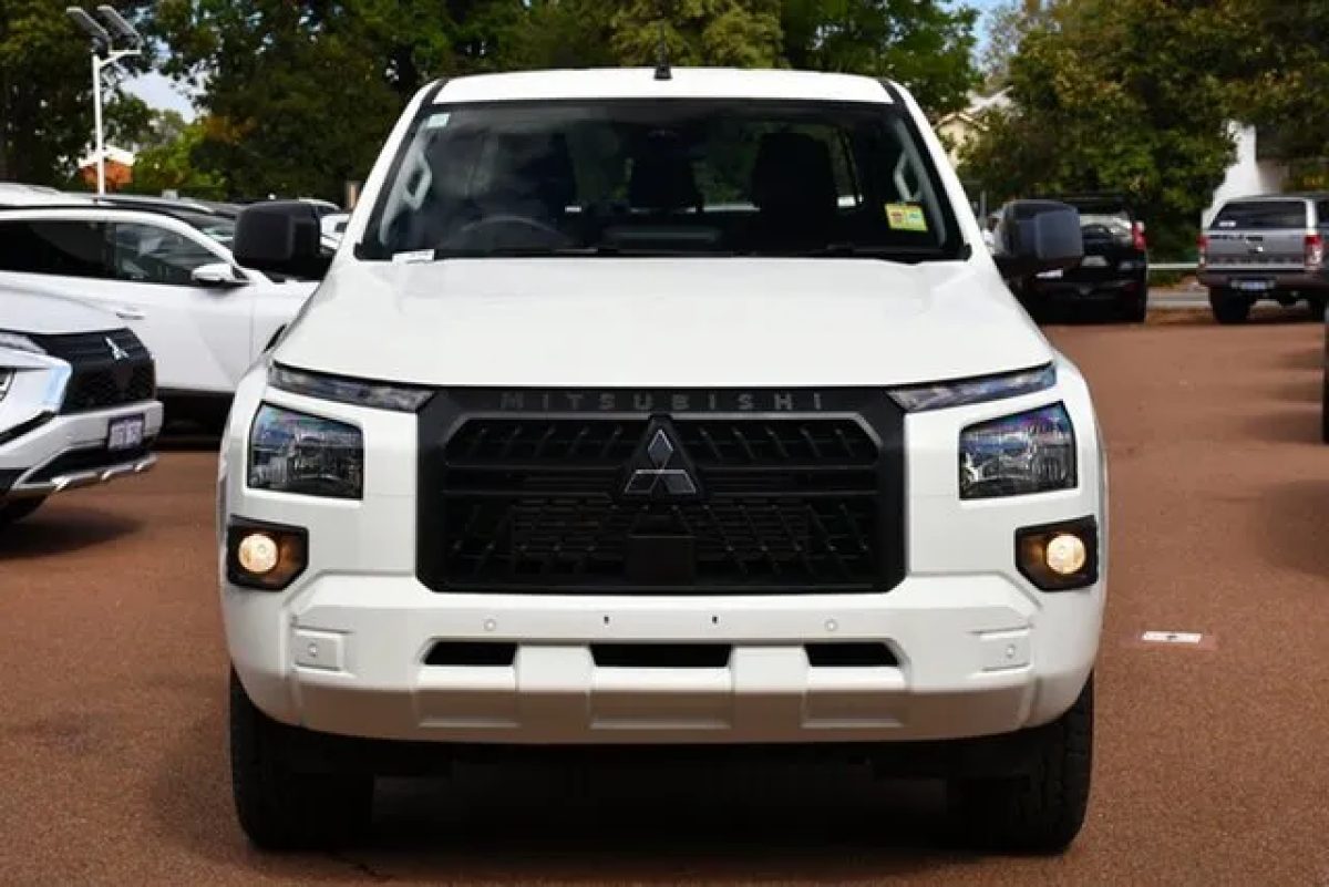 2025 Mitsubishi Triton MV MY25 GLX (4x4) White 6 Speed Automatic Utility