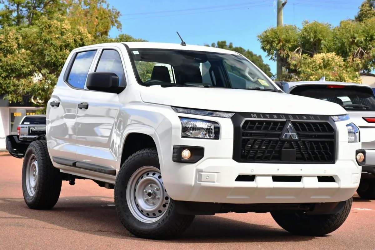 2025 Mitsubishi Triton MV MY25 GLX (4x4) White 6 Speed Automatic Utility