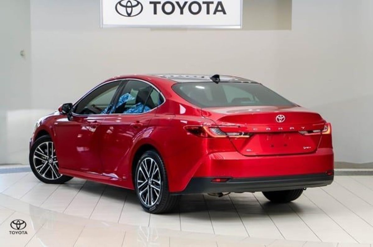 2025 Toyota Camry SL