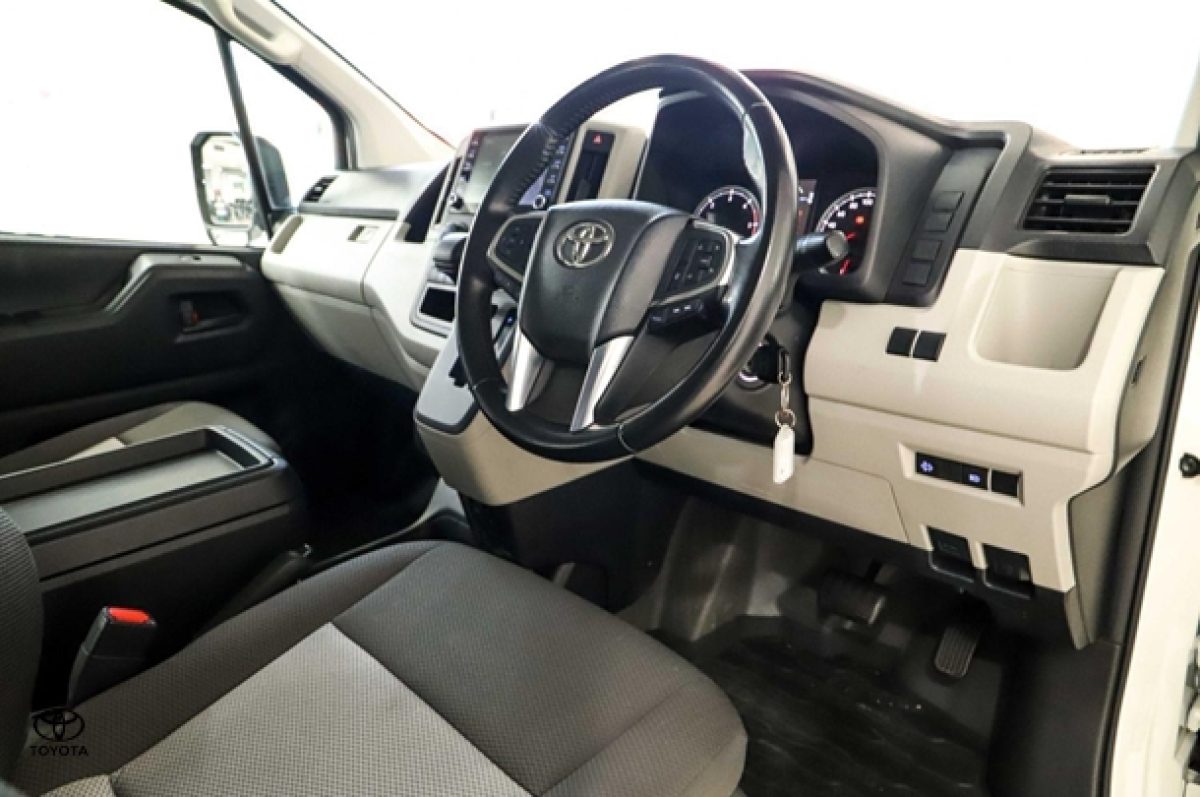 2022 Toyota Hiace Base