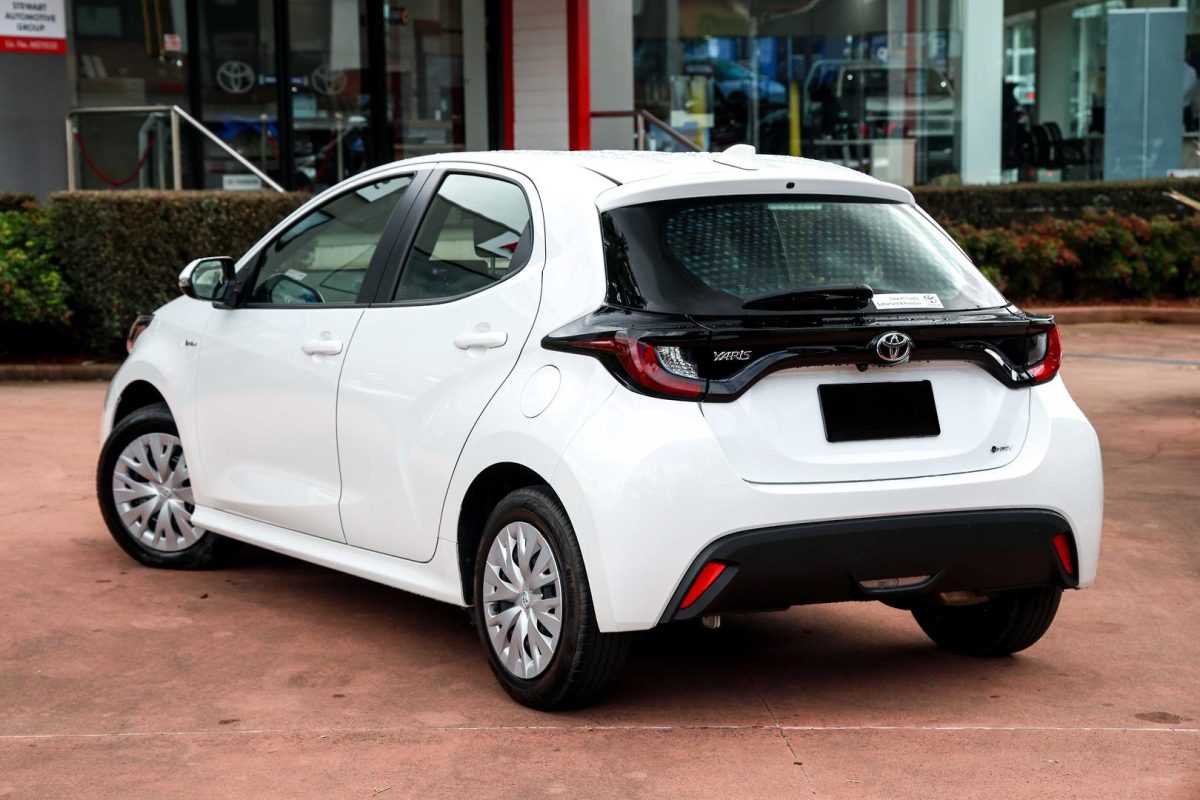 2024 Toyota Yaris Ascent Sport