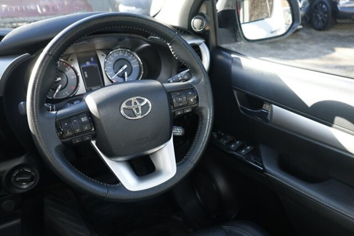 2023 Toyota Hilux 4x4 SR5
