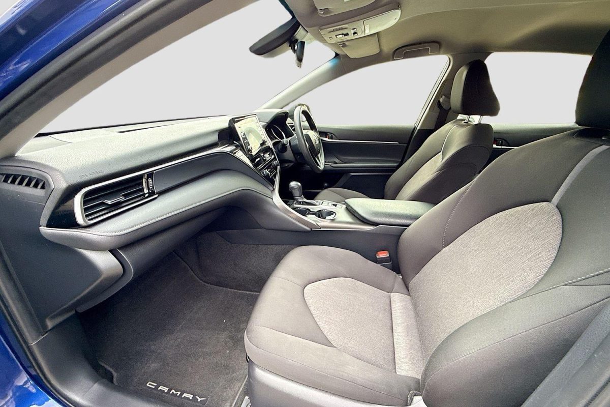 2024 Toyota Camry Hybrid Ascent