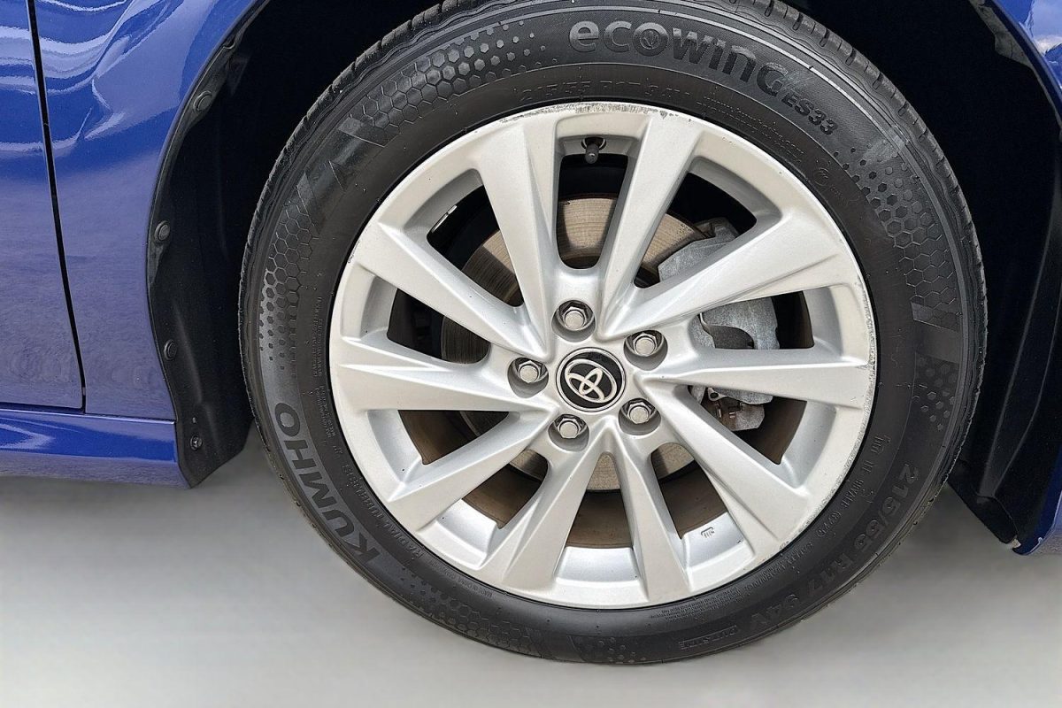 2024 Toyota Camry Hybrid Ascent