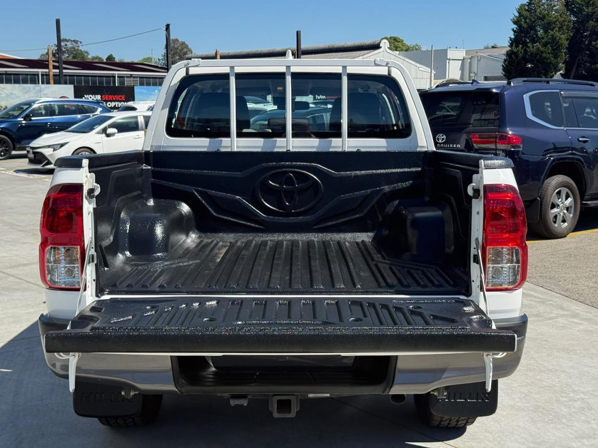 2022 Toyota HiLux 4x4 SR