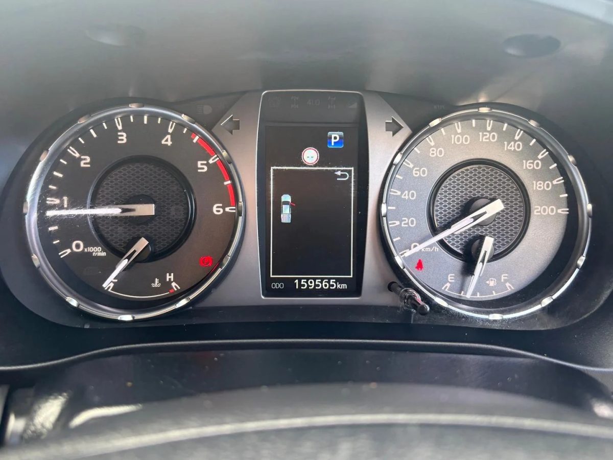 2021 Toyota Hilux SR