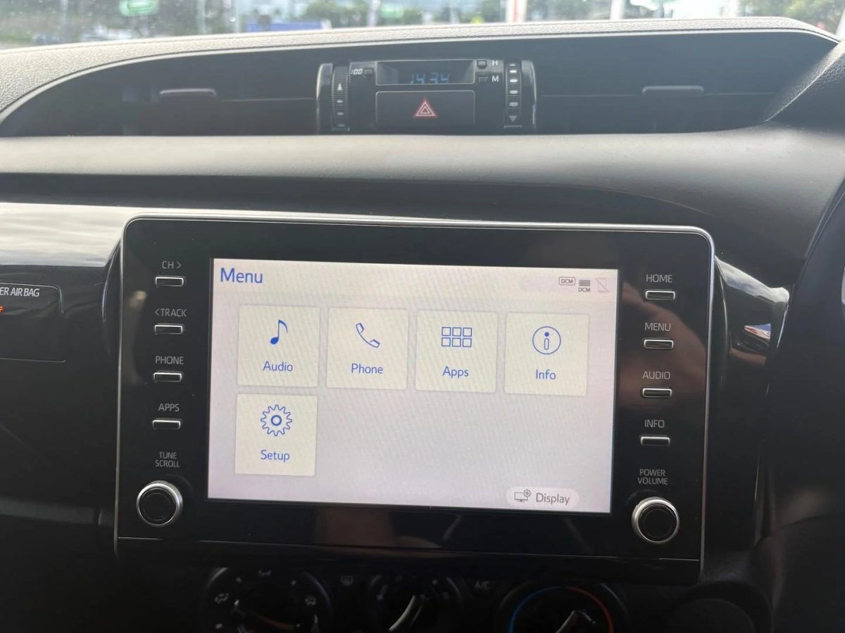 2021 Toyota Hilux SR
