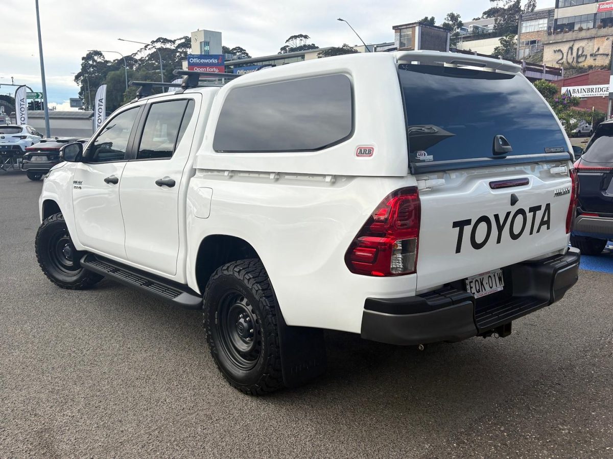 2021 Toyota Hilux SR