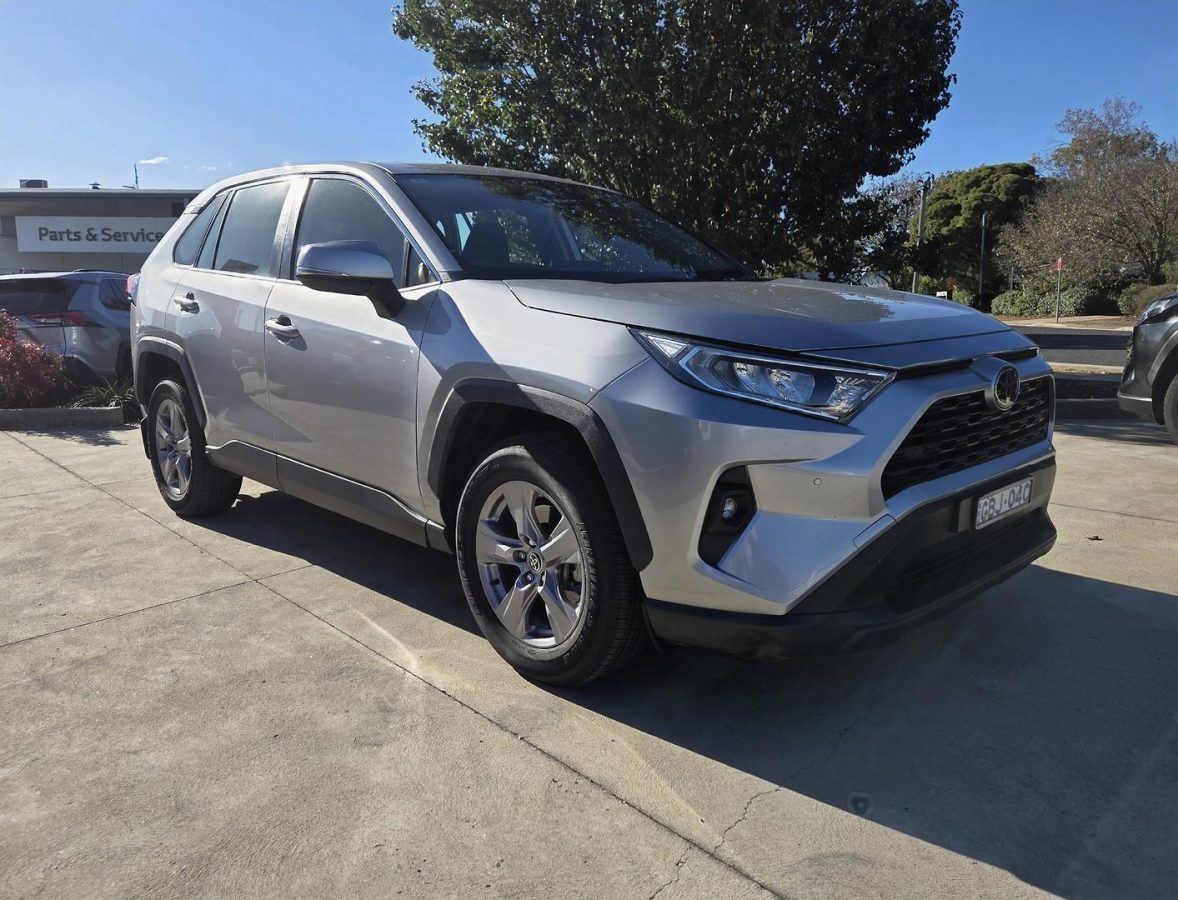 2022 Toyota RAV4 GX-2WD