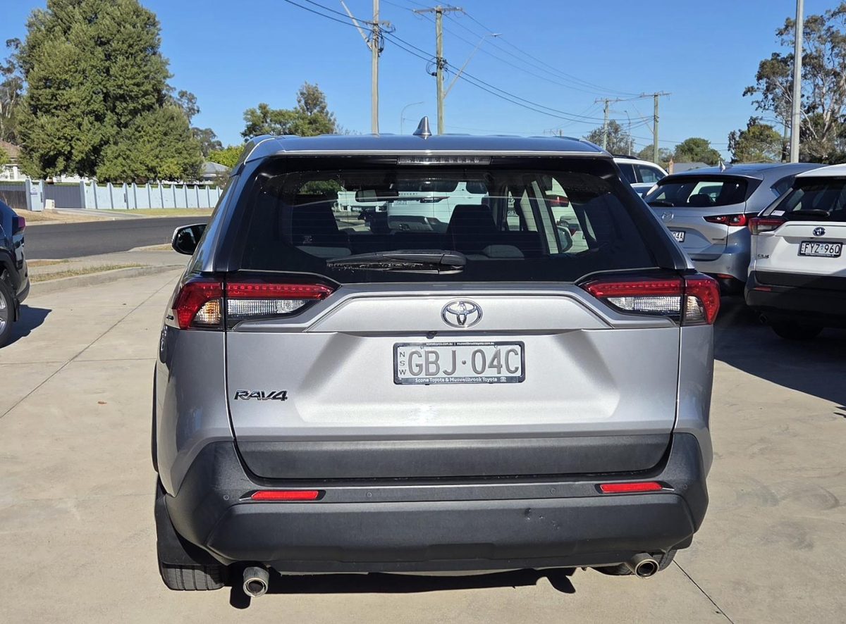 2022 Toyota RAV4 GX-2WD