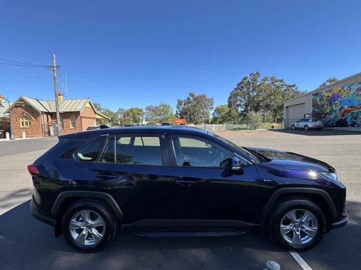 2025 Toyota RAV4 GX AWD