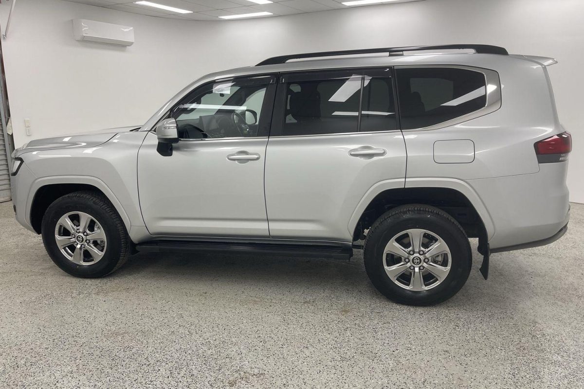 2022 Toyota Landcruiser VX