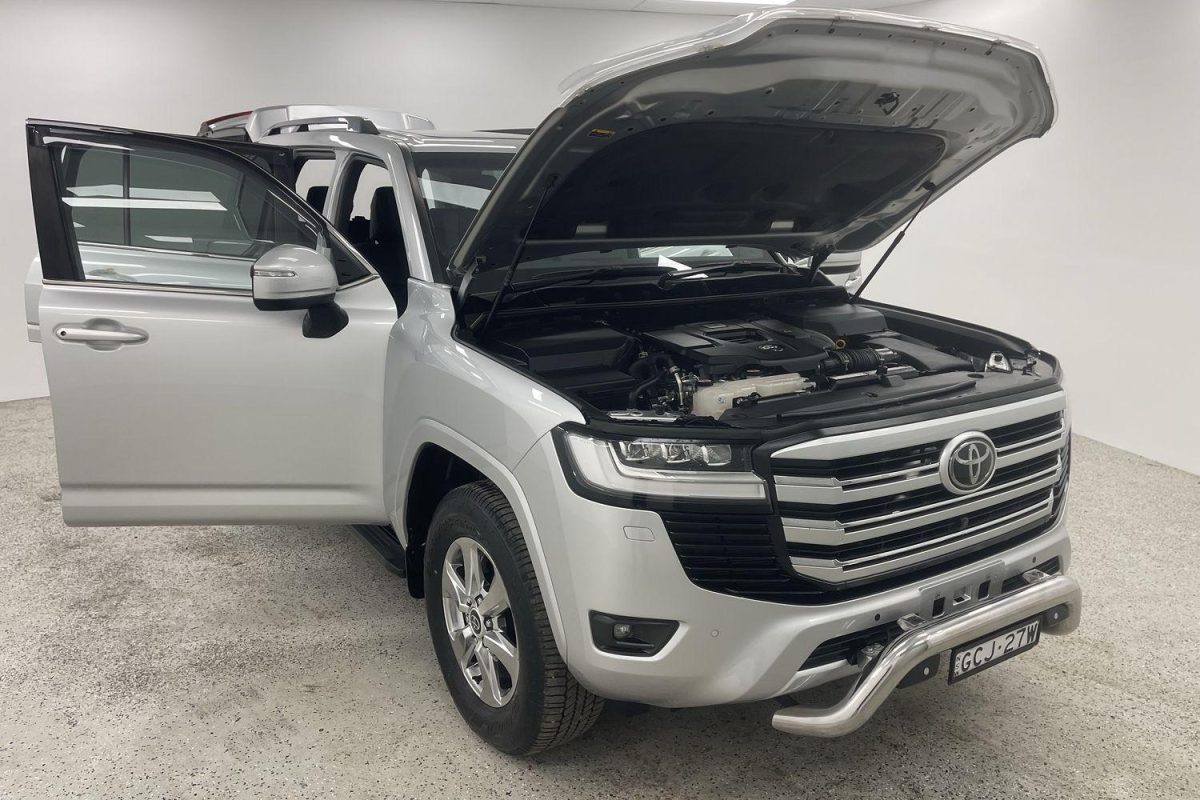 2022 Toyota Landcruiser VX