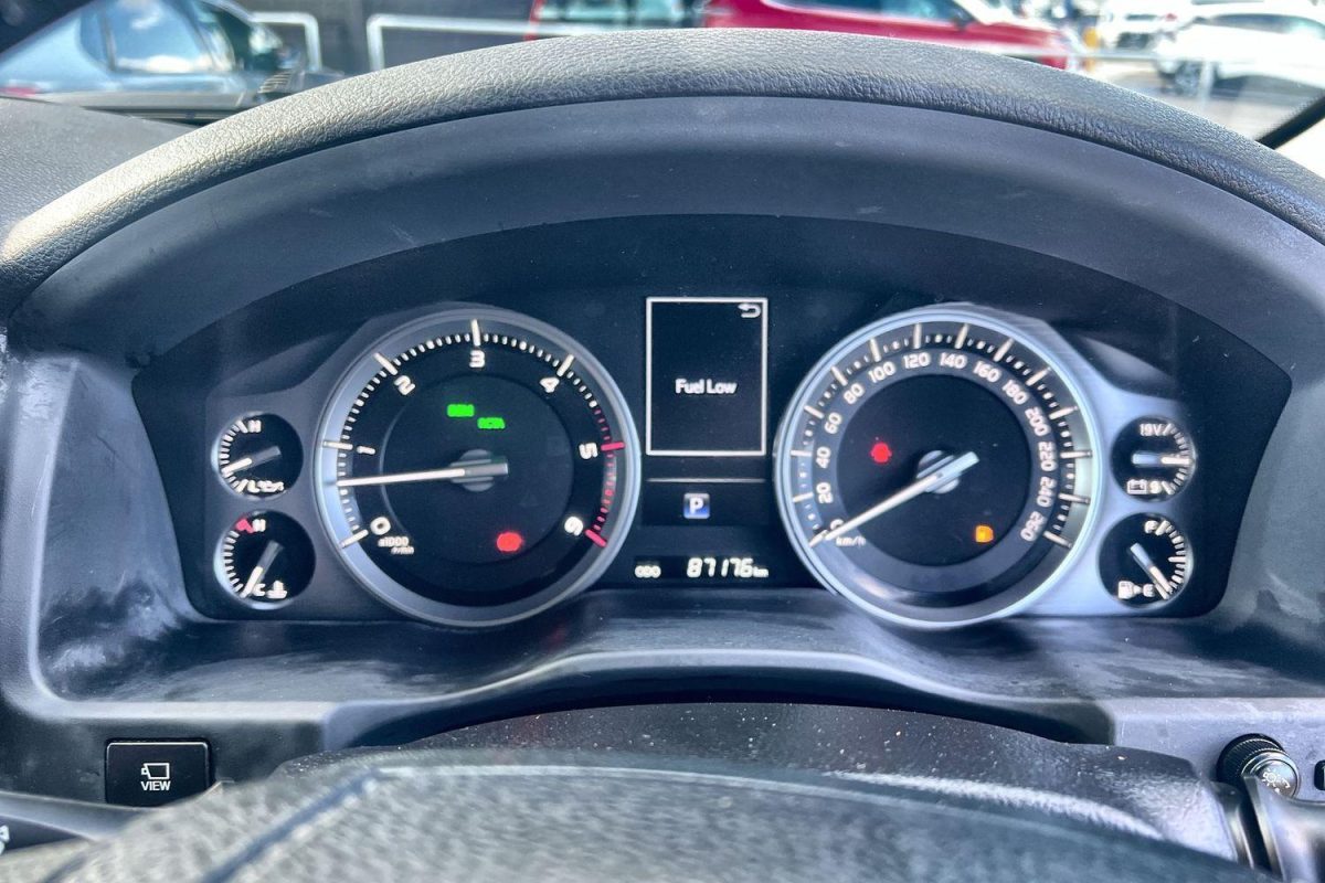 2021 Toyota Landcruiser VX