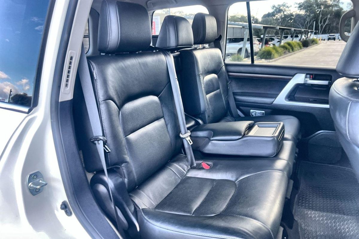 2021 Toyota Landcruiser VX