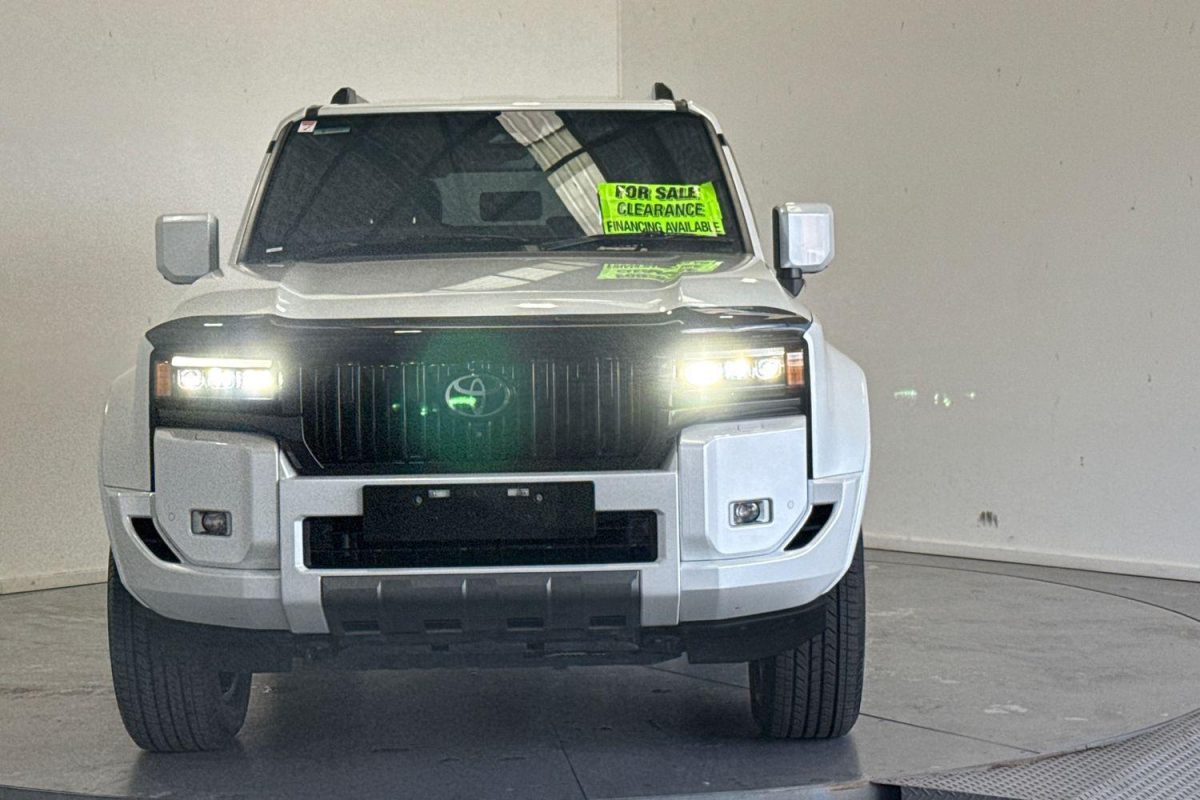 2025 Toyota Landcruiser Prado VX