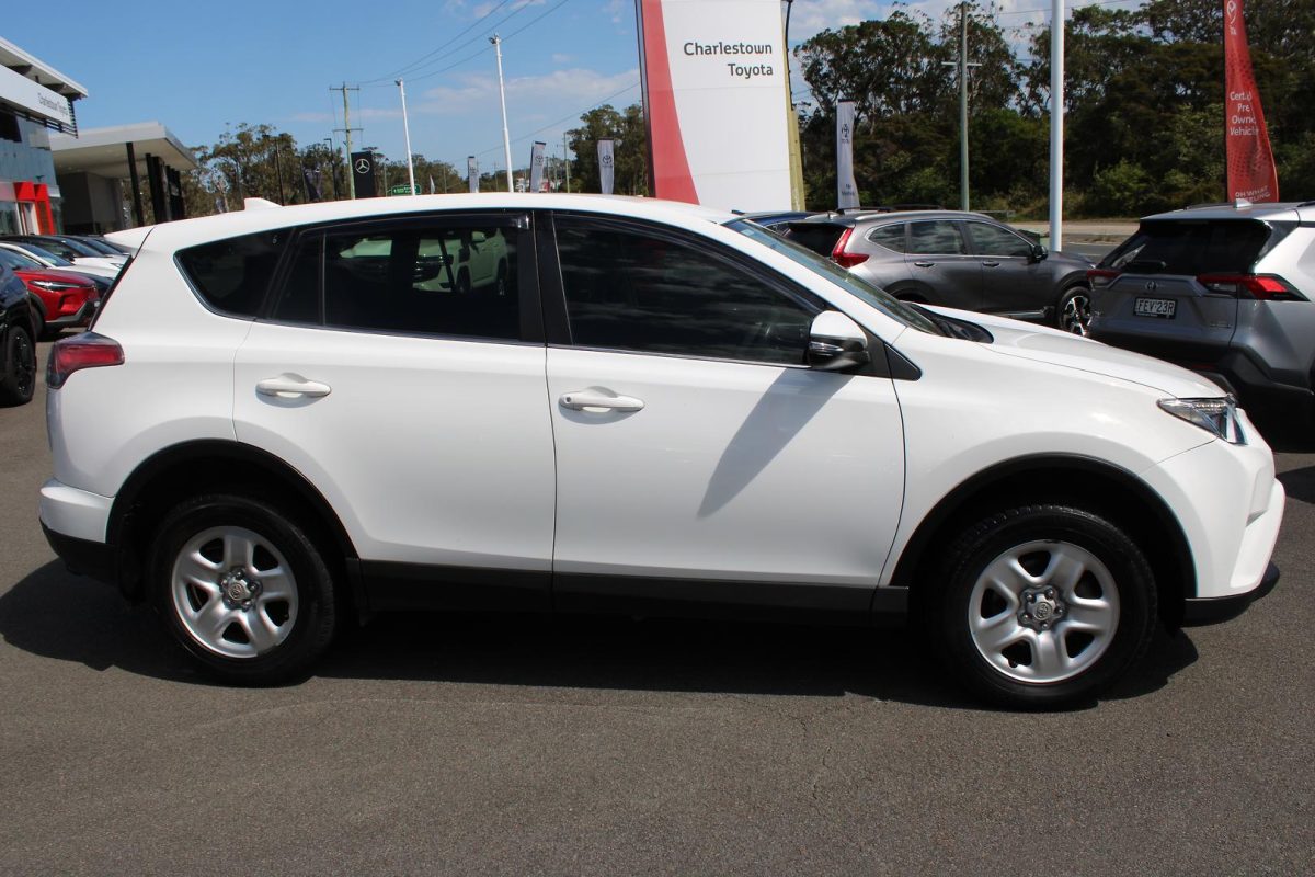 2016 Toyota RAV4 GX AWD