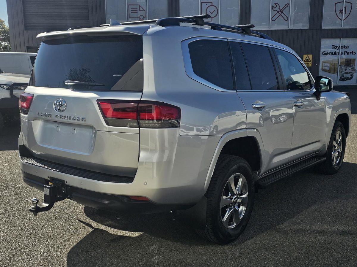 2021 Toyota Landcruiser VX