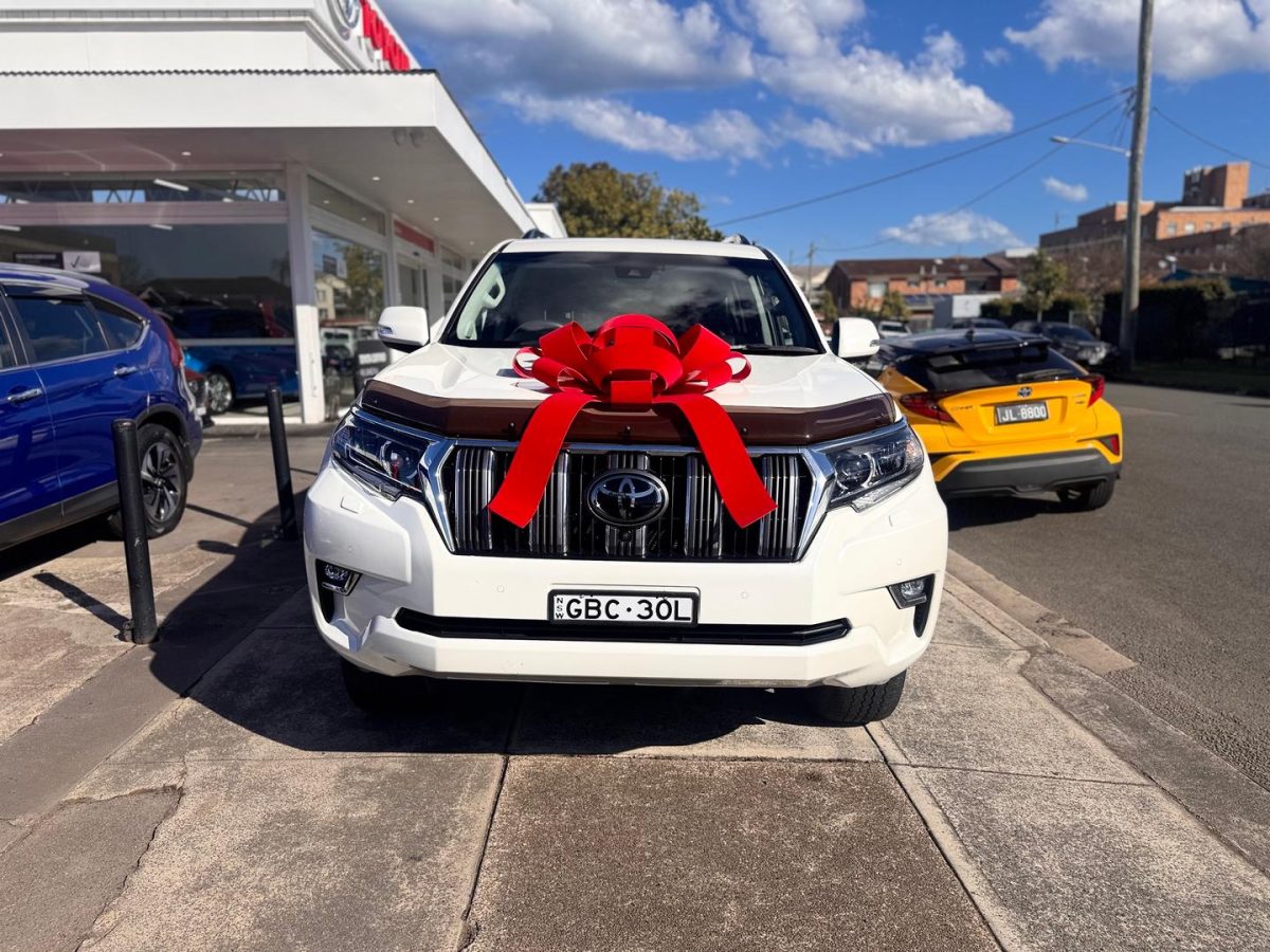 2023 Toyota Prado VX