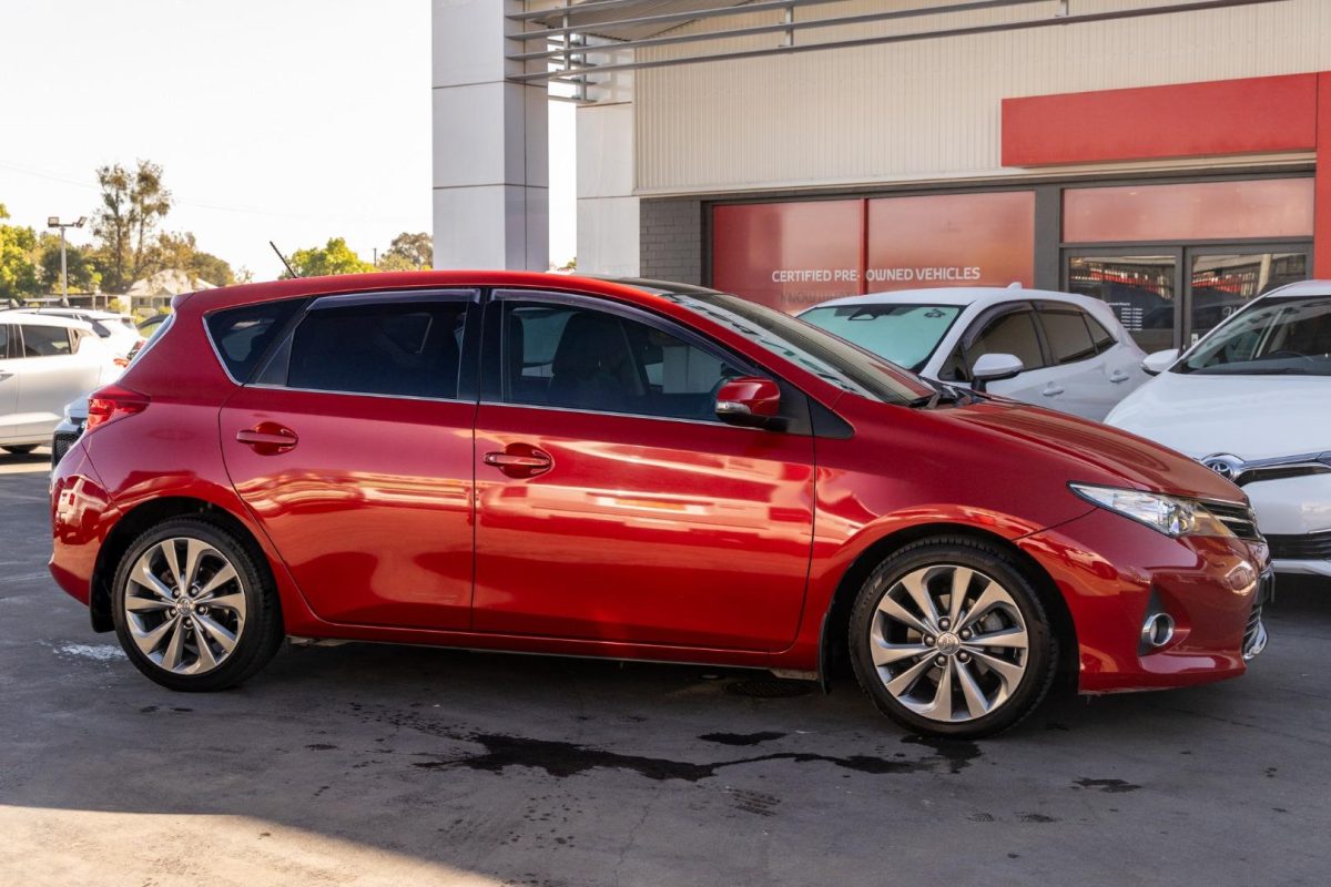 2014 Toyota Corolla Levin ZR