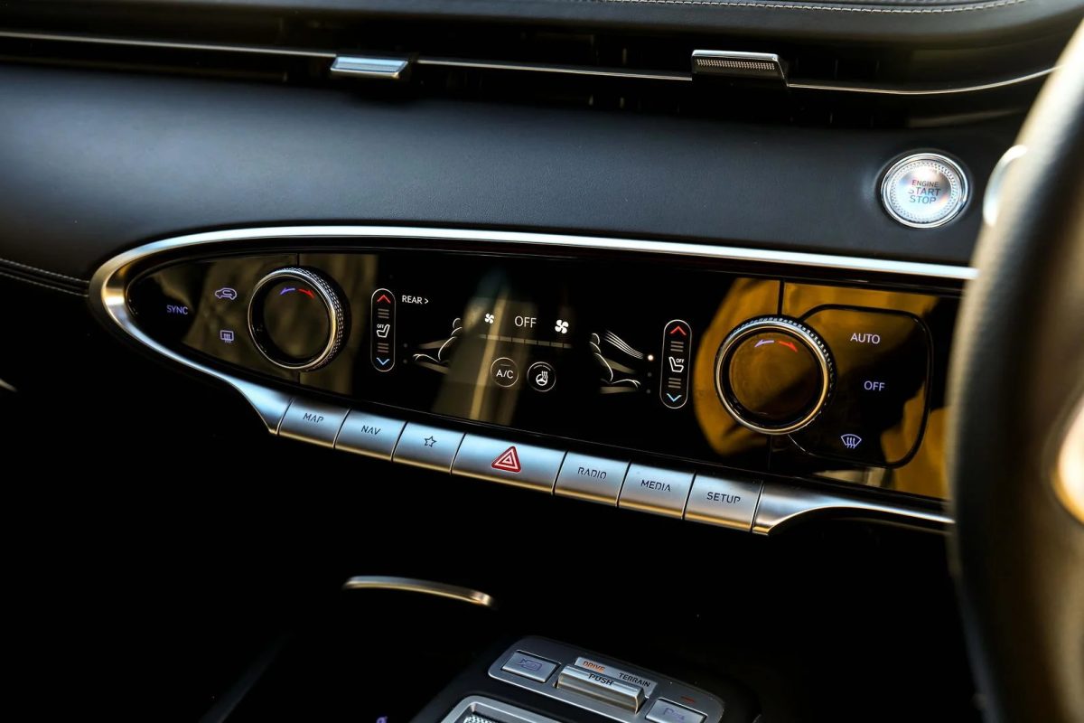 2023 Genesis GV70 3.5T AWD Sport