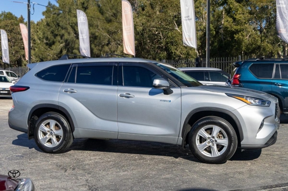 2022 Toyota Kluger GX
