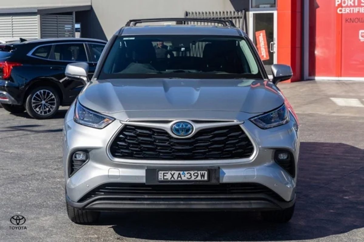 2022 Toyota Kluger GX
