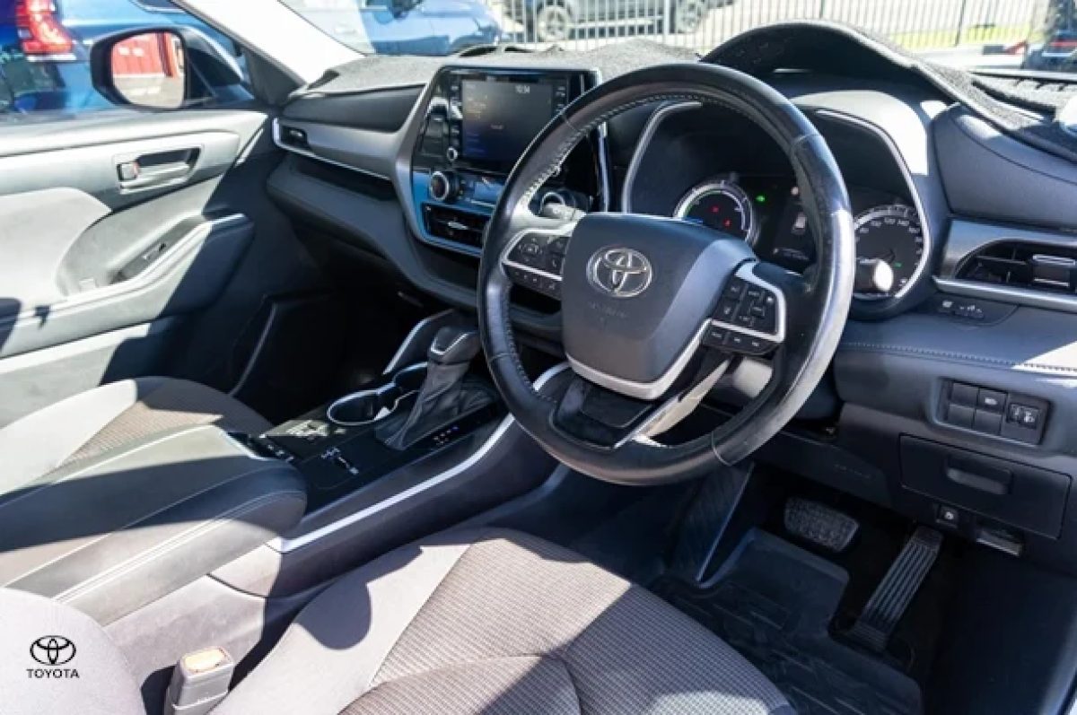 2022 Toyota Kluger GX
