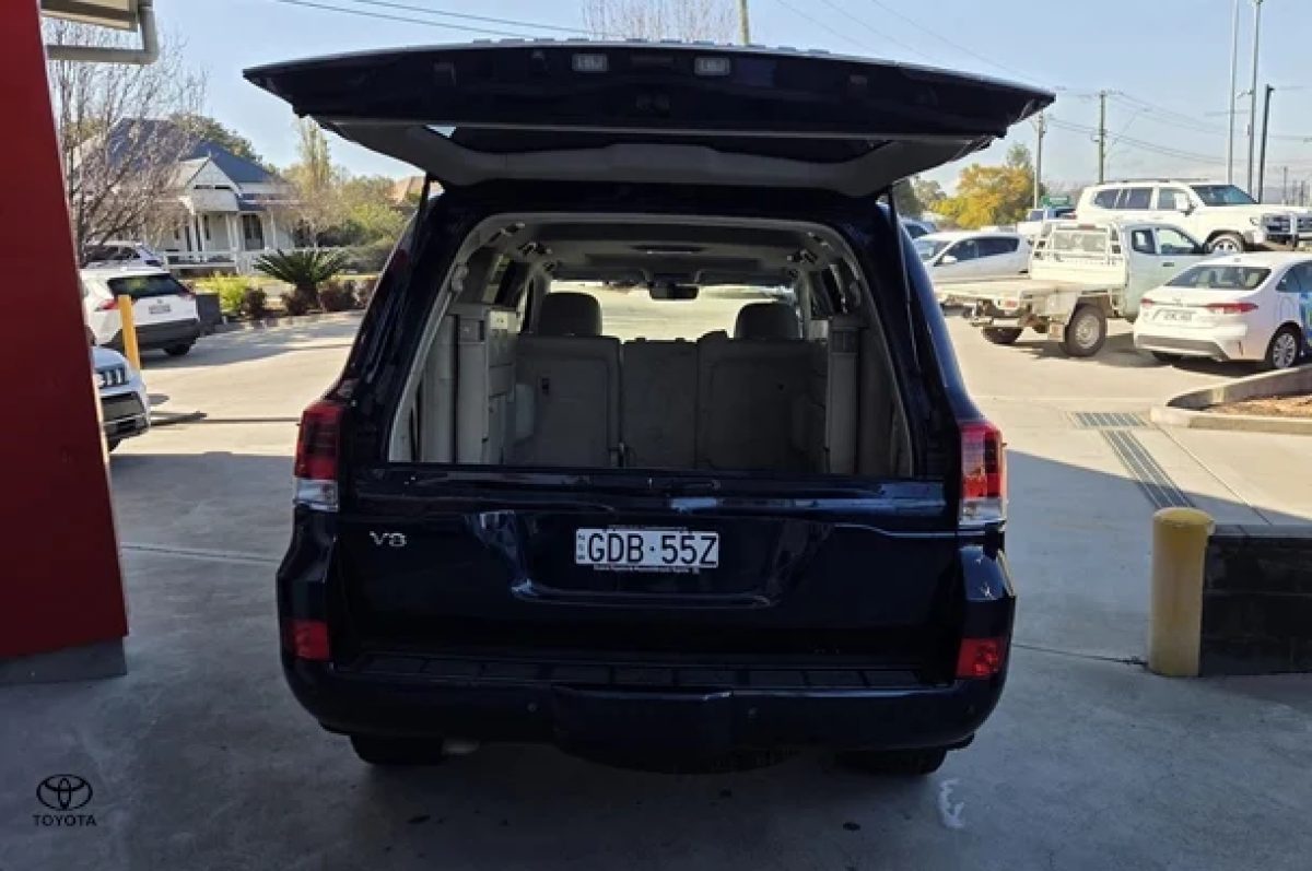 2019 Toyota Landcruiser VX