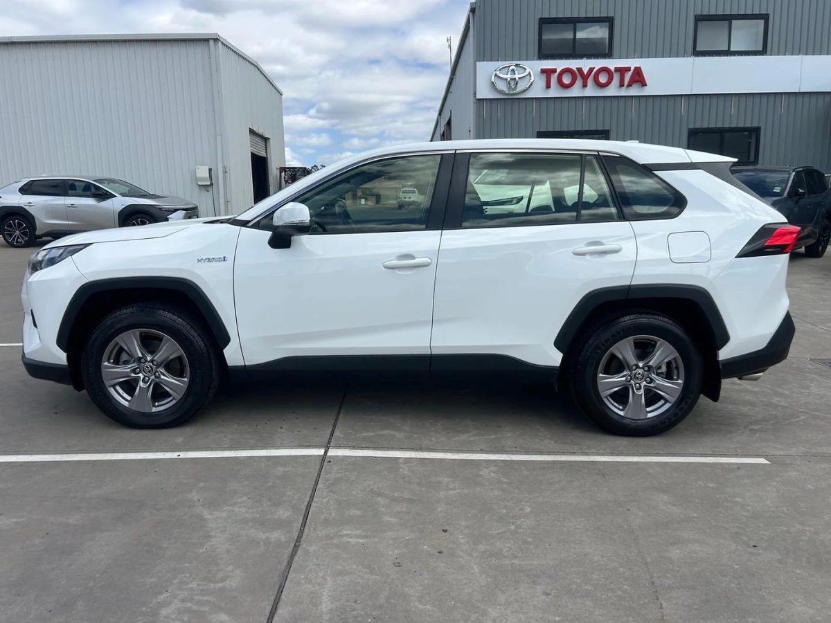2022 Toyota RAV4 Hybrid GX-2WD