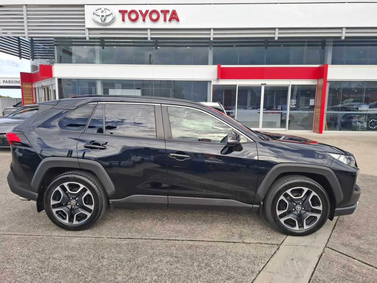 2020 Toyota RAV4 Edge AWD