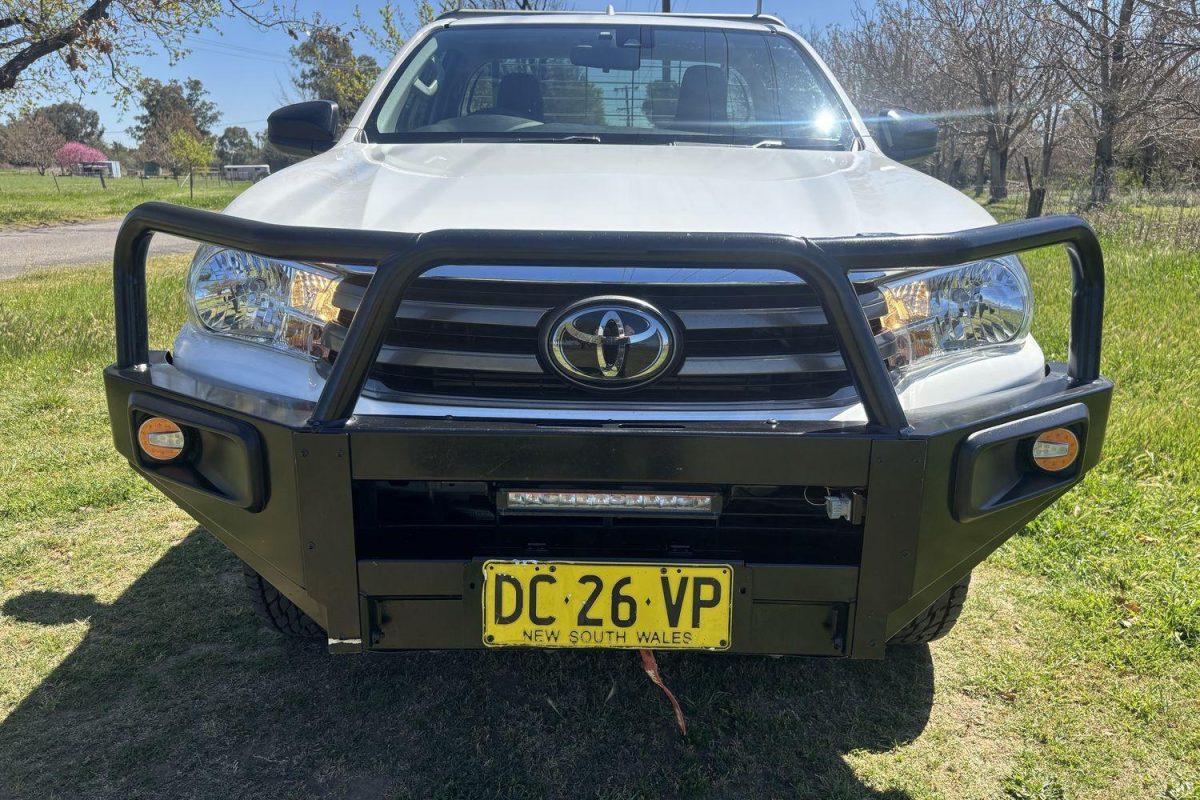 2021 Toyota Hilux SR