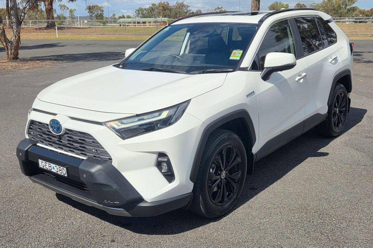 2024 Toyota RAV4 Hybrid Cruiser 2WD