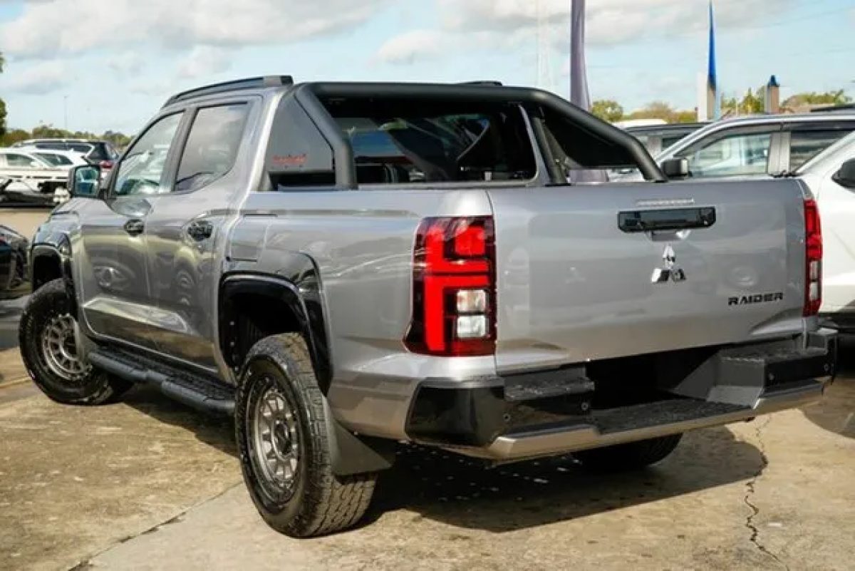 2026 Mitsubishi Triton MV MY26 Raider Pick-up Double Cab 4X4 Blade Silver 6 Speed Sports Automatic