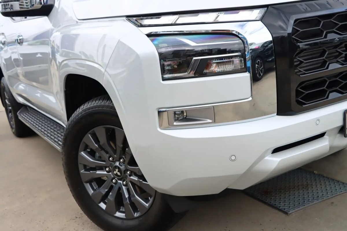 2025 Mitsubishi Triton MV MY25 GLS Pick-up Double Cab 4x4 White 6 Speed Sports Automatic Utility